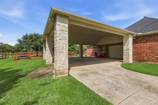 2705 Winthrop Hill Road, Denton, TX 76226