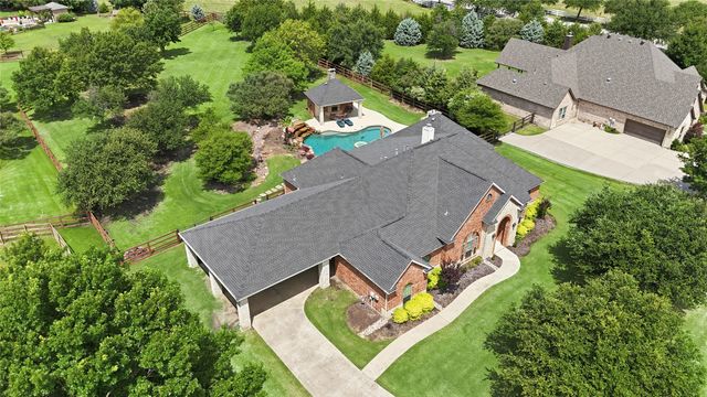 2705 Winthrop Hill Road, Denton, TX 76226