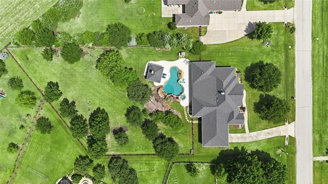 2705 Winthrop Hill Road, Denton, TX 76226