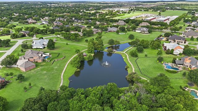 2705 Winthrop Hill Road, Denton, TX 76226