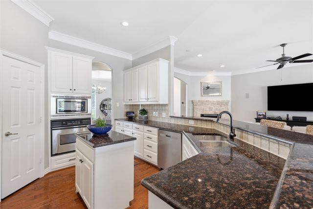 2705 Winthrop Hill Road, Denton, TX 76226