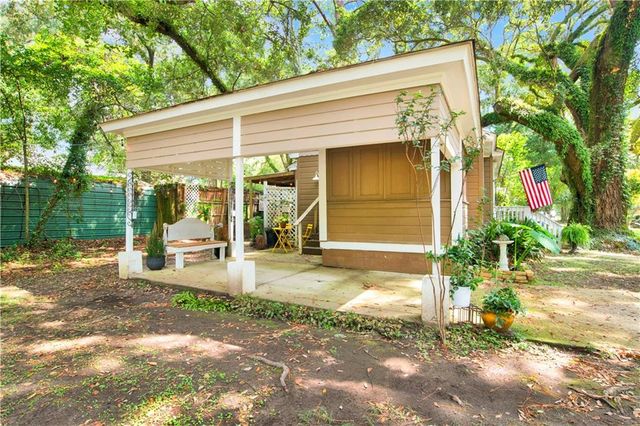 304 Border Drive E, Mobile, AL 36608