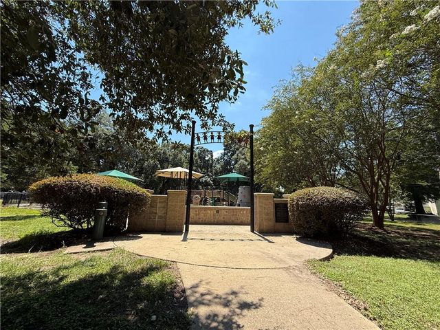 304 Border Drive E, Mobile, AL 36608