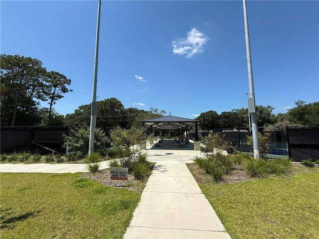 304 Border Drive E, Mobile, AL 36608