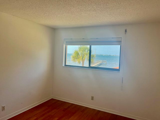 3325 Kirkland Road NE, Palm Bay, FL 32905