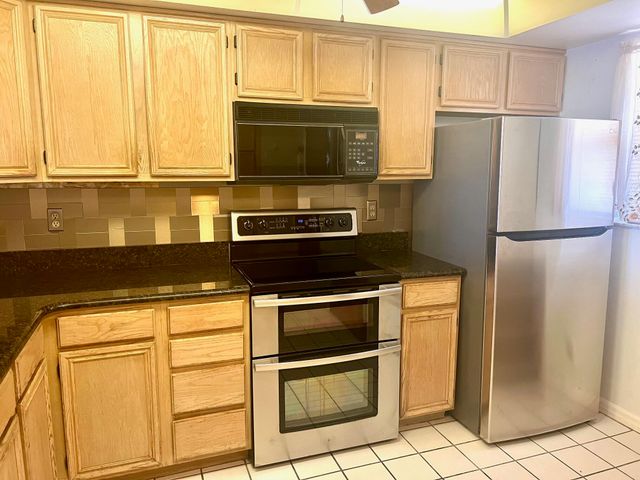 3325 Kirkland Road NE, Palm Bay, FL 32905