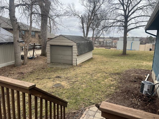 445 NE Rose Lane NE, Hutchinson, MN 55350