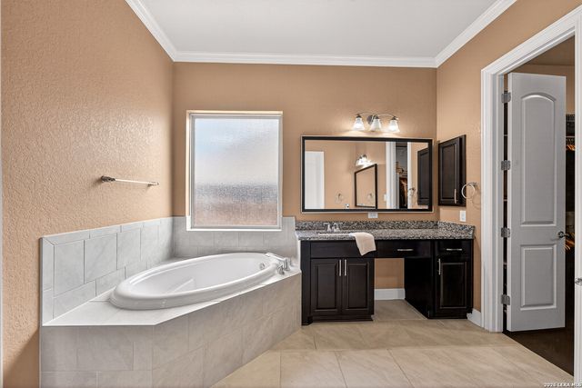 13157 Hallie Chase, Schertz, TX 78154