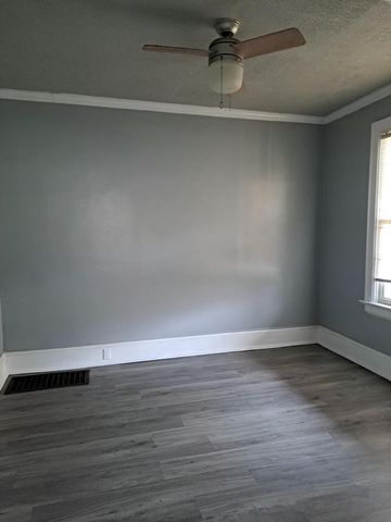 911 N 37th STREET, Milwaukee, WI 53208