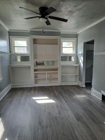 911 N 37th STREET, Milwaukee, WI 53208