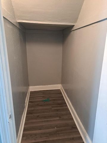 911 N 37th STREET, Milwaukee, WI 53208