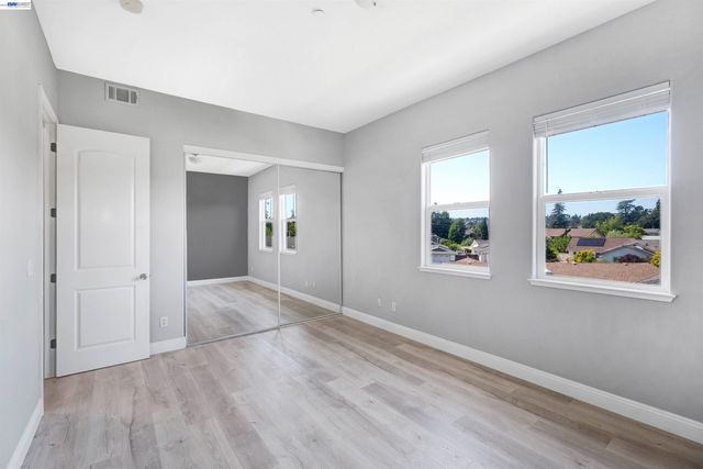 4101 Toddika Ln, Castro Valley, CA 94546