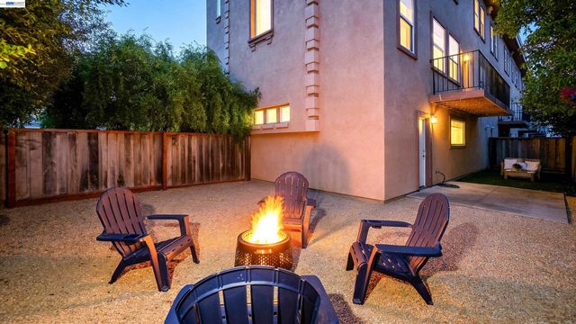 4101 Toddika Ln, Castro Valley, CA 94546