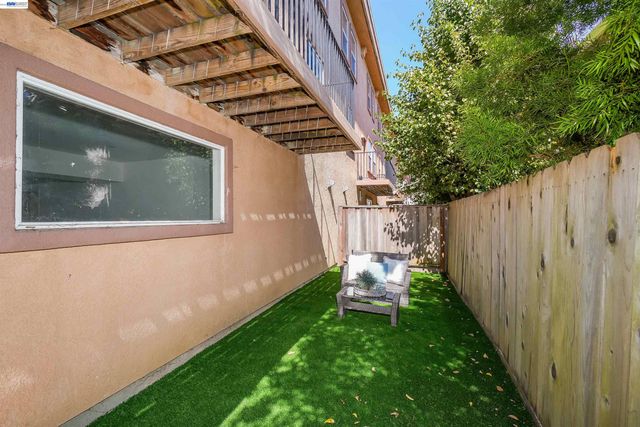 4101 Toddika Ln, Castro Valley, CA 94546
