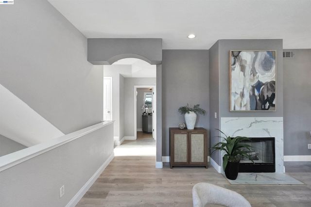 4101 Toddika Ln, Castro Valley, CA 94546
