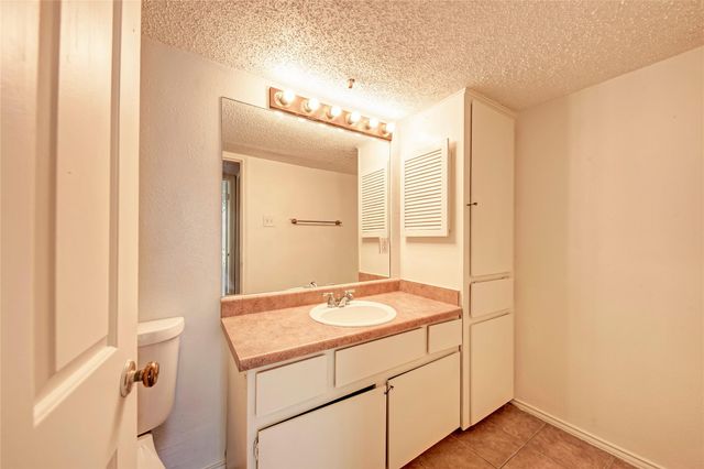 2401 Leon ST 300, Austin, TX 78705