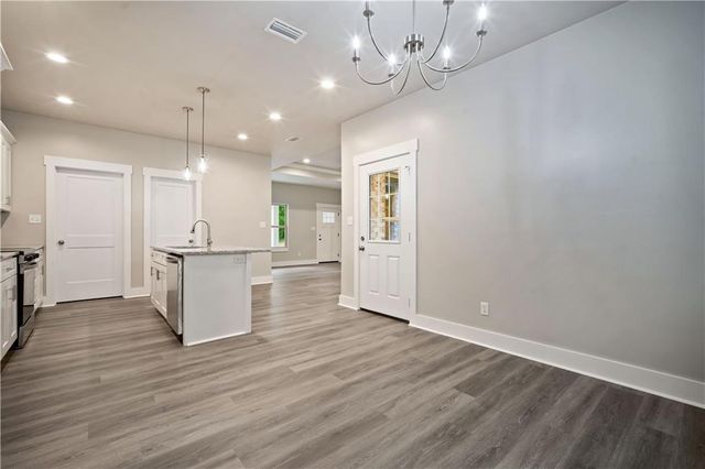 7040 Country Oaks Drive N, Irvington, AL 36544