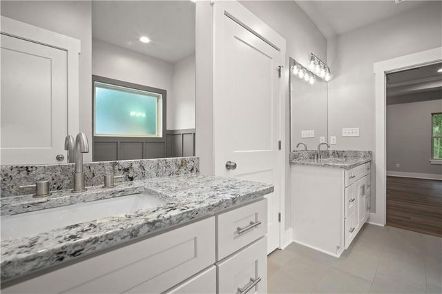 7040 Country Oaks Drive N, Irvington, AL 36544