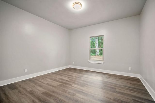 7040 Country Oaks Drive N, Irvington, AL 36544