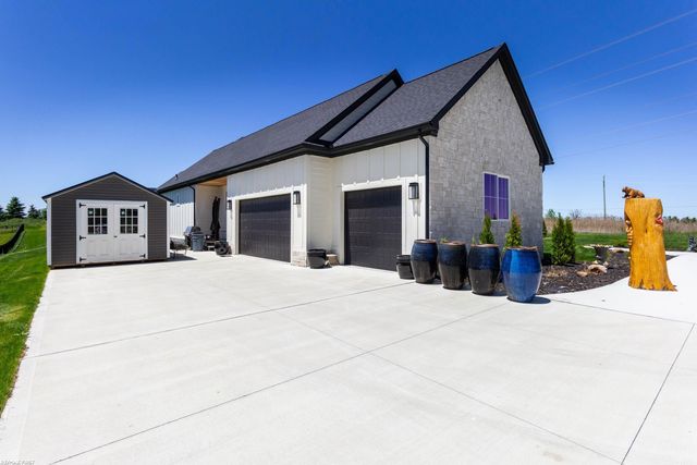 65855 Mound Road, Washington Twp, MI 48095