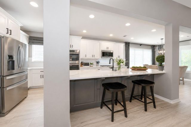 27511 Caldwell Sky Lane, Fulshear, TX 77441