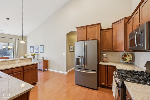 9657 Timber Circle, Mccordsville, IN 46055