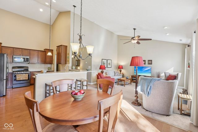 9657 Timber Circle, Mccordsville, IN 46055