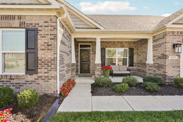 9657 Timber Circle, Mccordsville, IN 46055