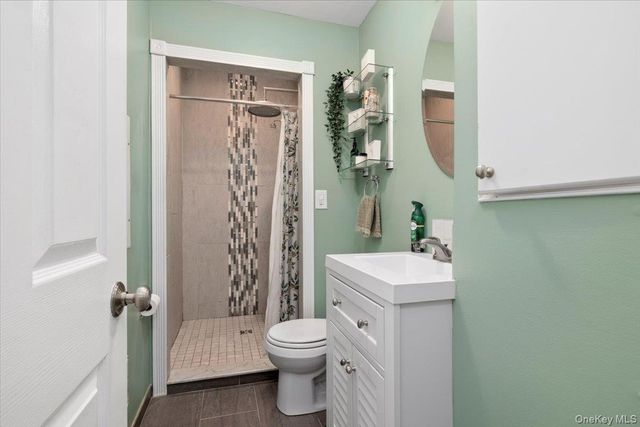 65 Pearl Avenue, Holtsville, NY 11742