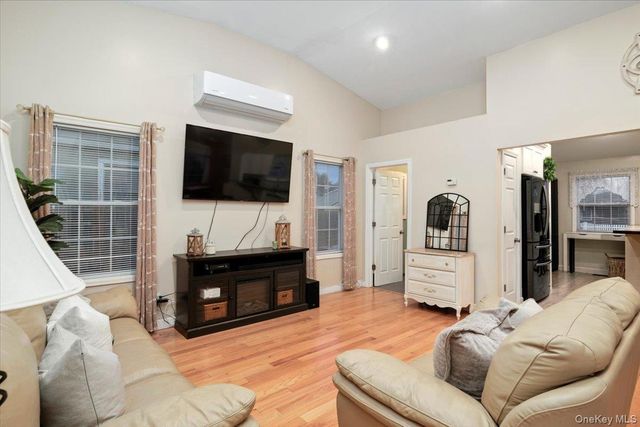 65 Pearl Avenue, Holtsville, NY 11742