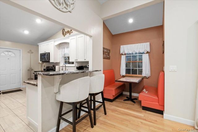 65 Pearl Avenue, Holtsville, NY 11742