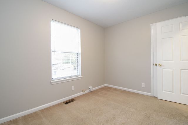 632 Artic Avenue, Oak Grove, KY 42262