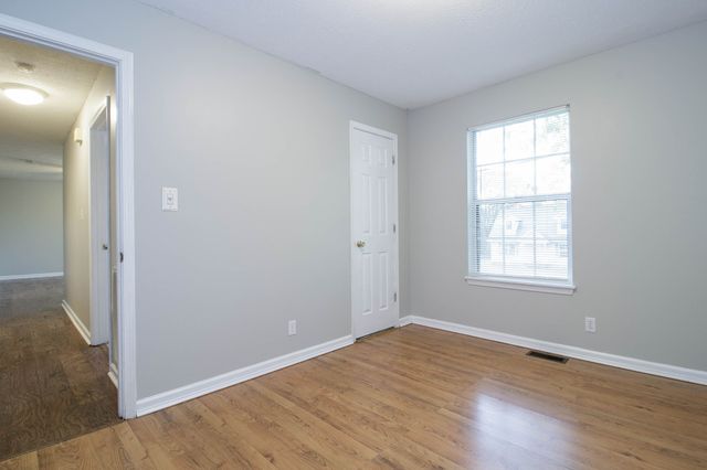 632 Artic Avenue, Oak Grove, KY 42262