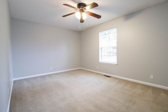 632 Artic Avenue, Oak Grove, KY 42262