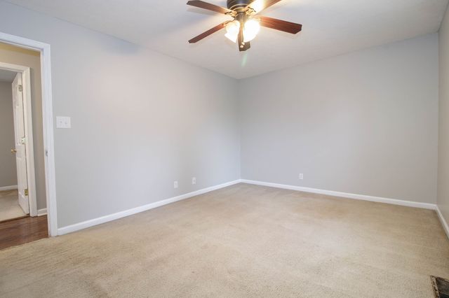 632 Artic Avenue, Oak Grove, KY 42262