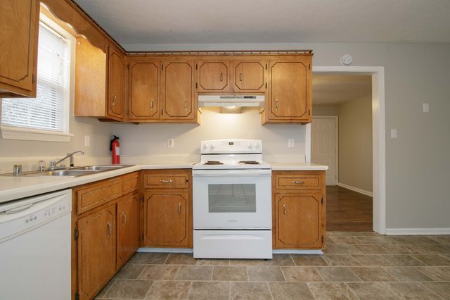 632 Artic Avenue, Oak Grove, KY 42262