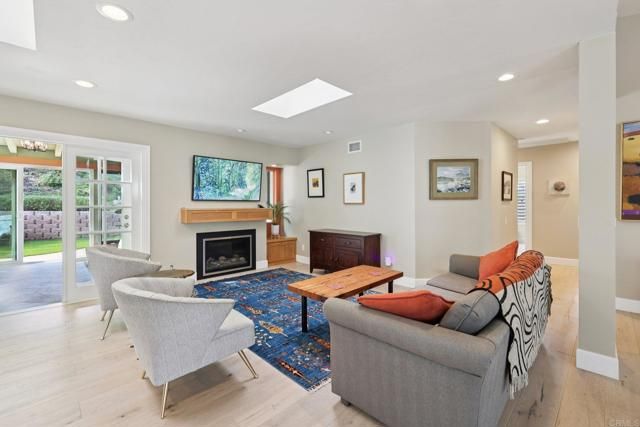 1767 Woodbine Place, Oceanside, CA 92054