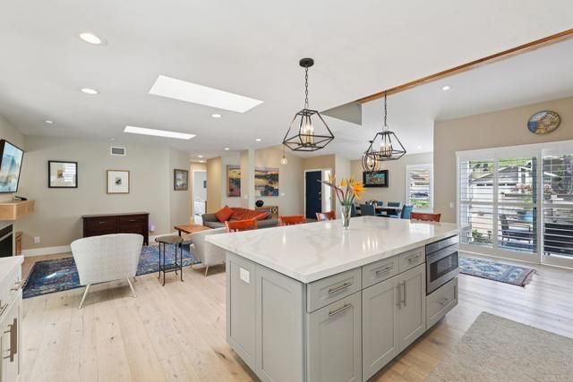 1767 Woodbine Place, Oceanside, CA 92054