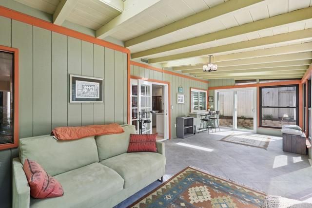 1767 Woodbine Place, Oceanside, CA 92054