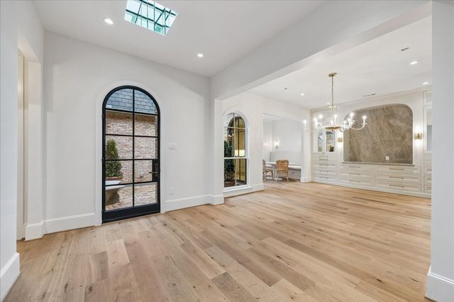 5731 Indian Circle, Houston, TX 77057