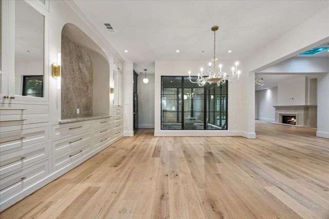 5731 Indian Circle, Houston, TX 77057