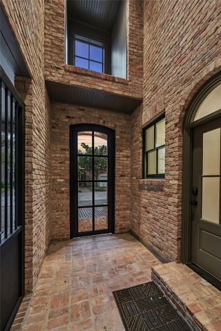 5731 Indian Circle, Houston, TX 77057