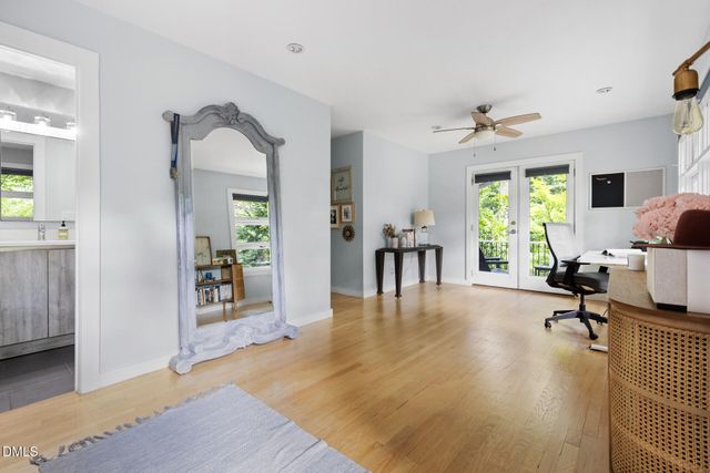 1120 Sourwood Drive, Chapel Hill, NC 27517