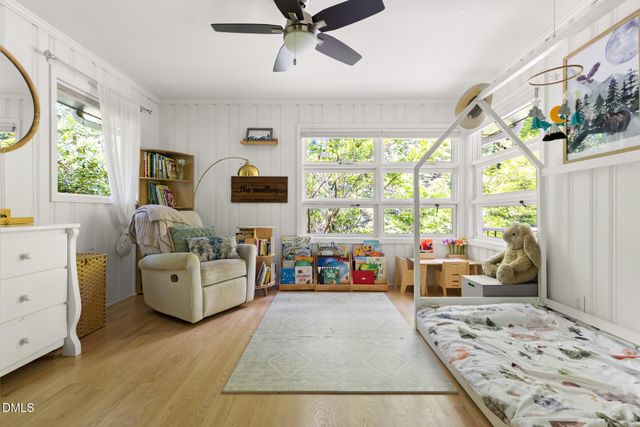 1120 Sourwood Drive, Chapel Hill, NC 27517