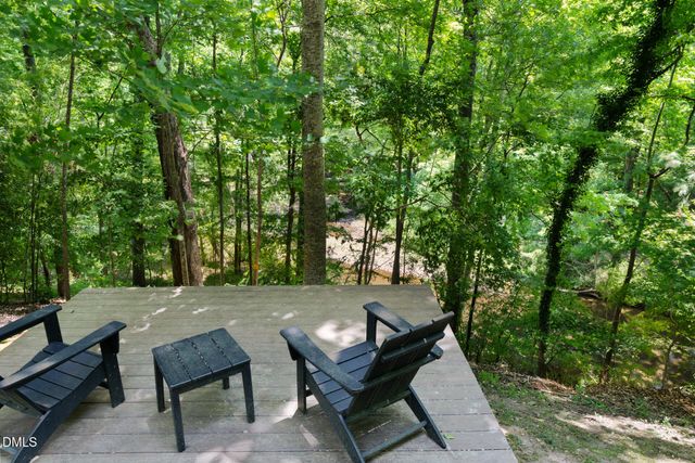 1120 Sourwood Drive, Chapel Hill, NC 27517