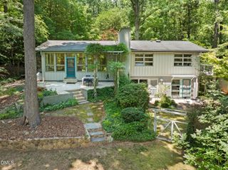 1120 Sourwood Drive, Chapel Hill, NC 27517