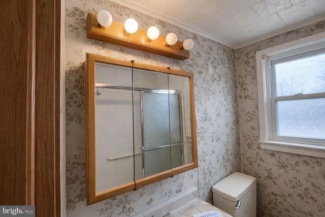 83 LYNN DR, West Deptford, NJ 08096