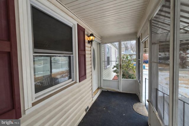 83 LYNN DR, West Deptford, NJ 08096