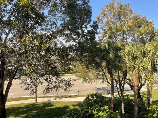 16475 Golf Club Road 309, Weston, FL 33326