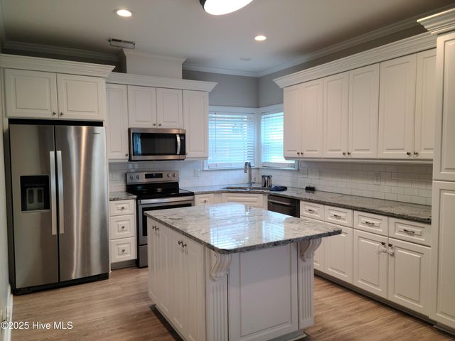 2409 Bray Court, Winterville, NC 28590